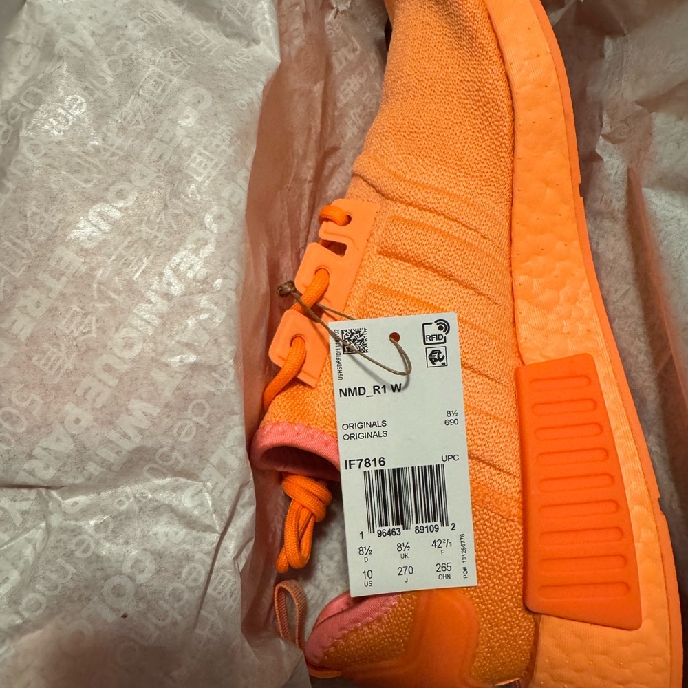 Adidas NMD_R1 W Blue and Adidas Box